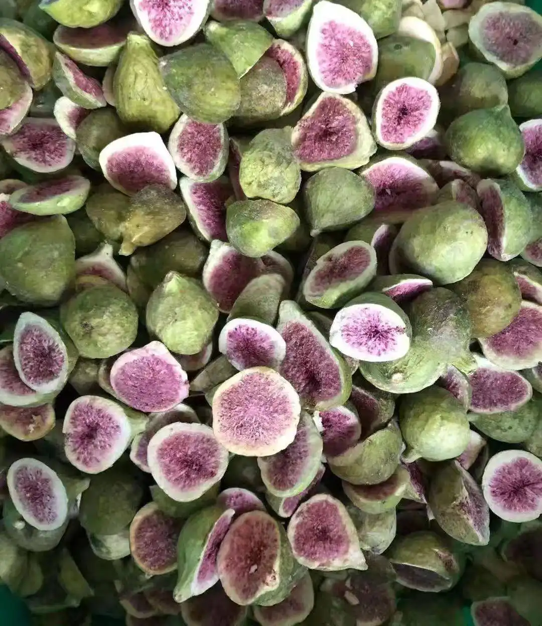 Creative Ways to Use Fig Crisps in Baking and Salads